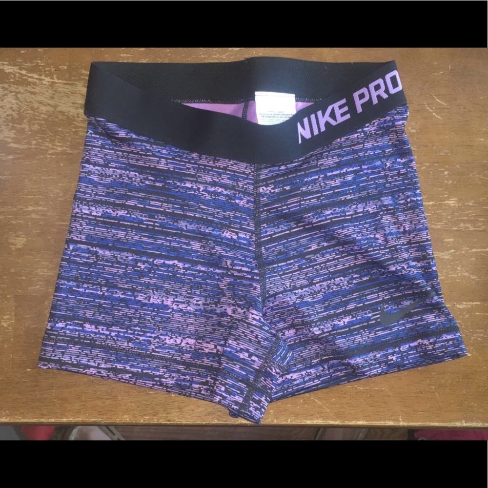NWOT Nike pro spandex shorts